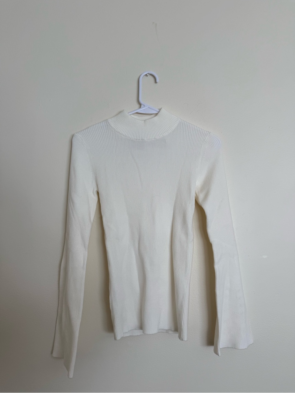 Small Ann Taylor Cream Ribbed Mock Neck Long-Sleeve Top NWT